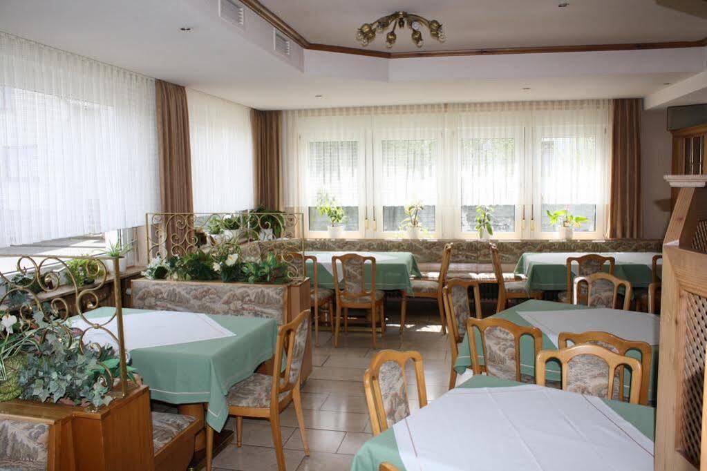 Hotel St. Hubertus Wallmerod 外观 照片